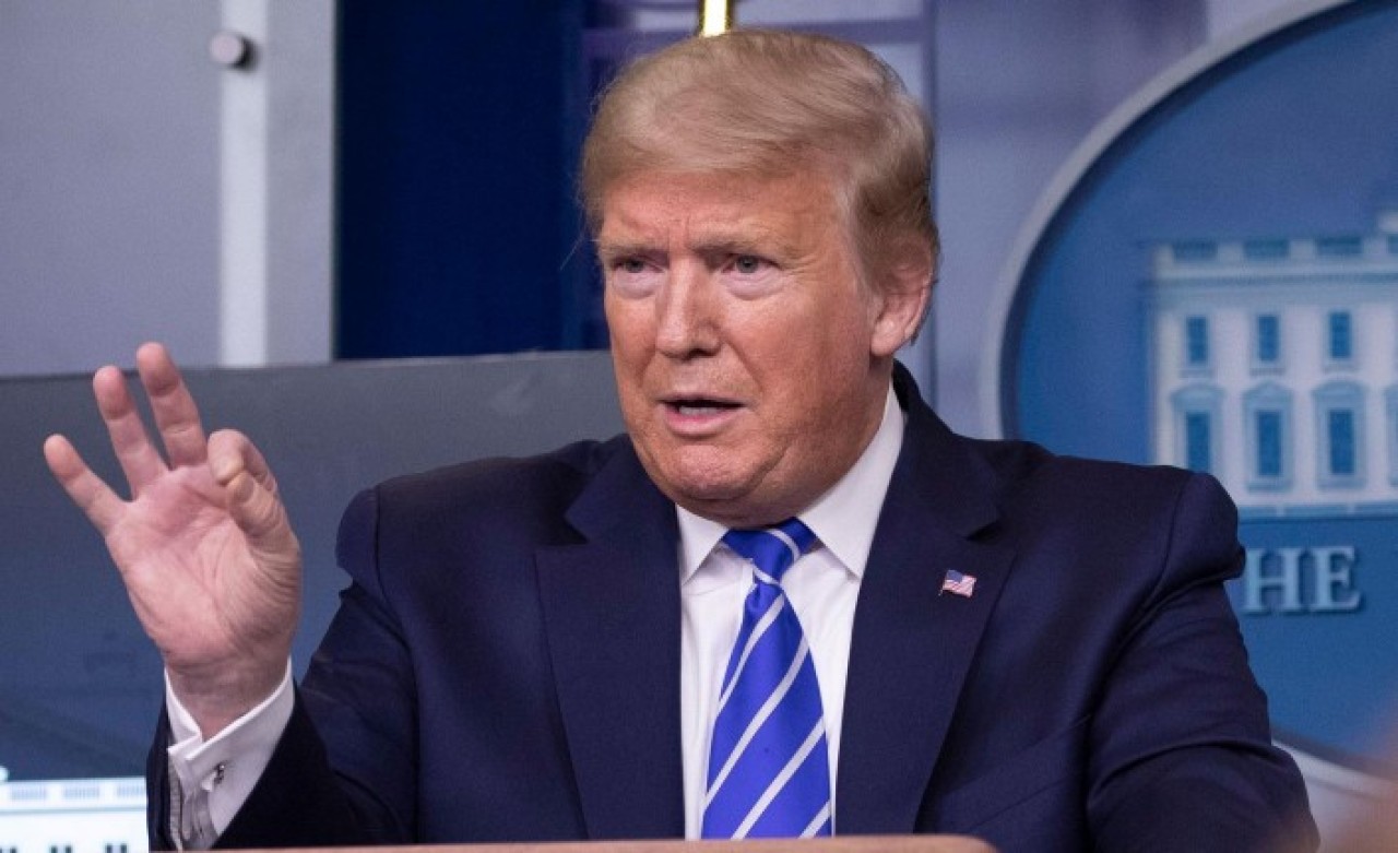 Trump'tan koronavirüse karşı önerileri doktorları şoke etti!