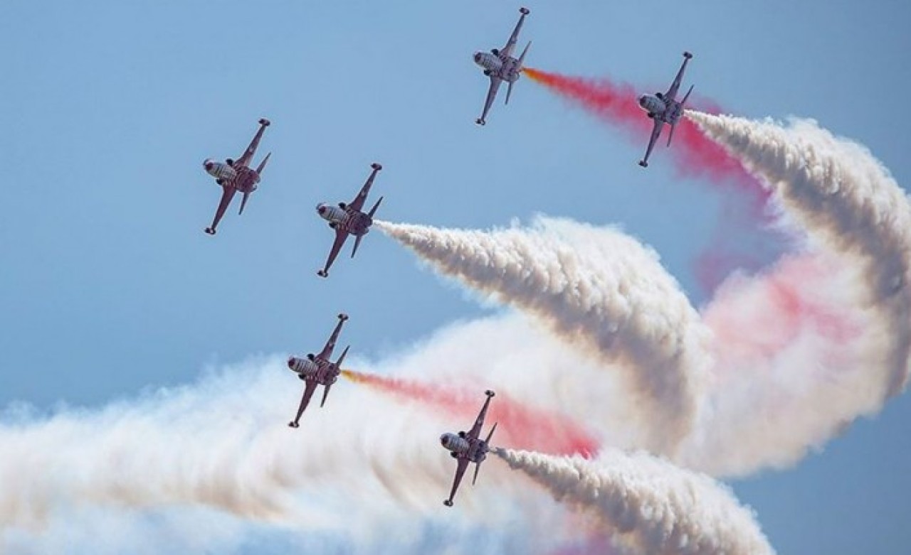 Türk Yıldızları'ndan nefes kesen gösteri!