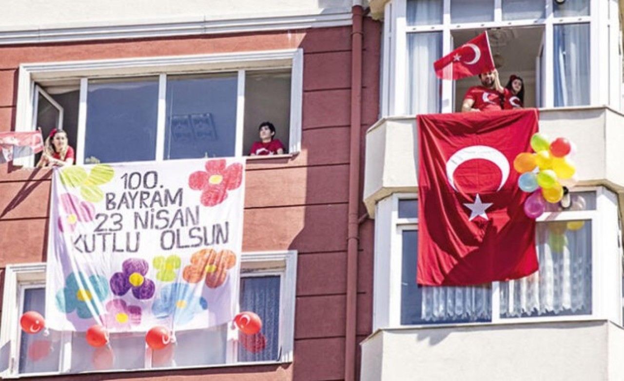 Türkiye kırmızı beyaz: 23 Nisan coşkusu