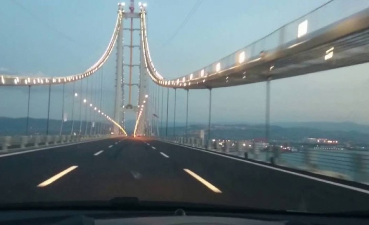 Yoksa bağışla toplanan paralar müteahhitlere mi verilecek?