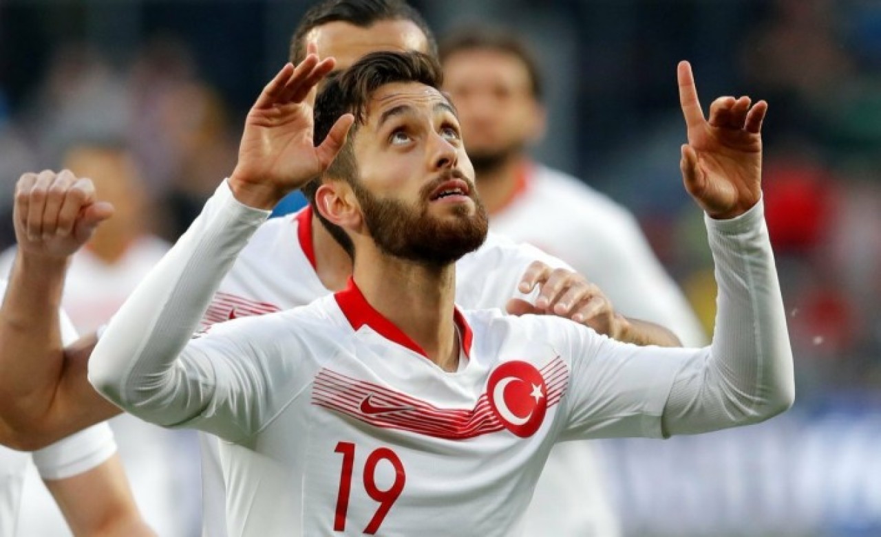 Milli futbolcu Yunus Mallı karantinada