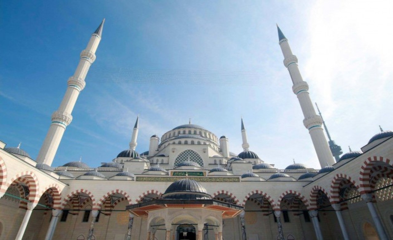 29 Mayıs'ta hangi camilerde cuma namazı kılınacak? Müftü açıkladı