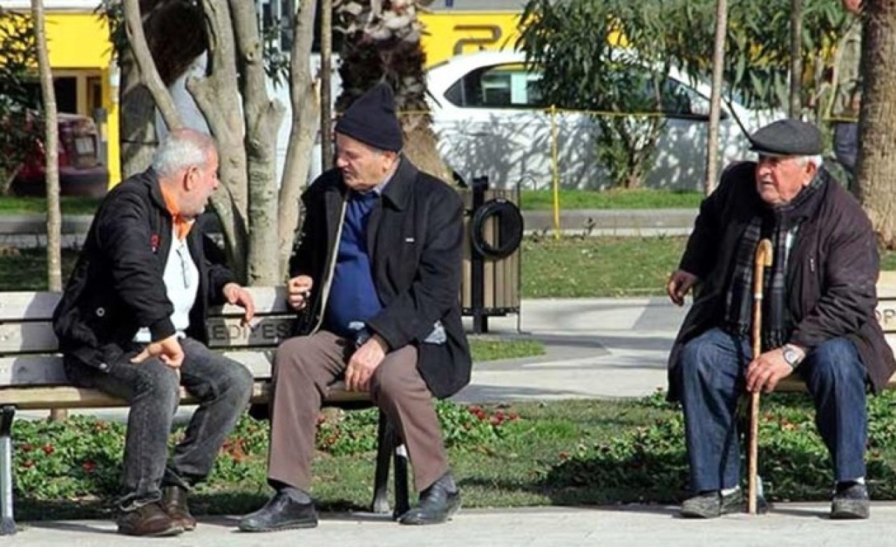 Flaş açıklama: 65 yaş üstü vatandaşlara izin!