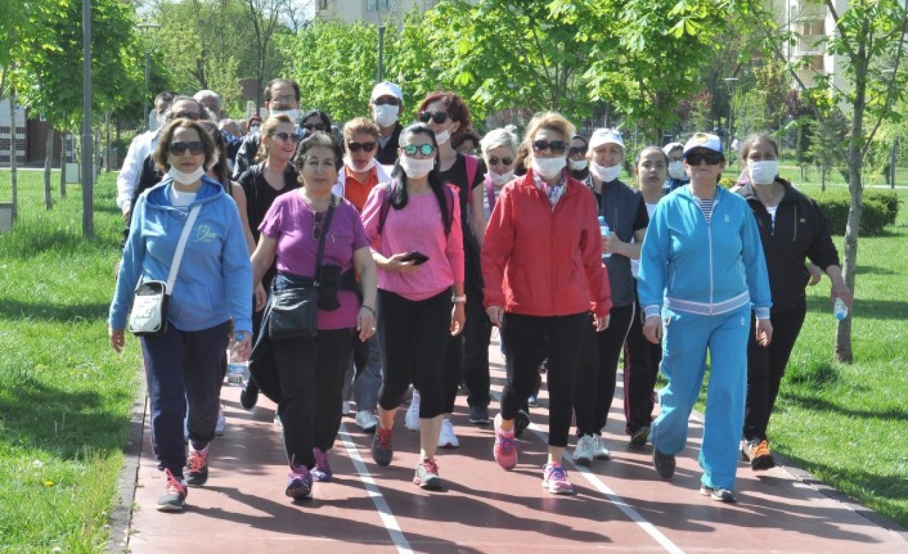 65 yaş üstüne sokak yasağında flaş gelişme: Pazartesi olabilir
