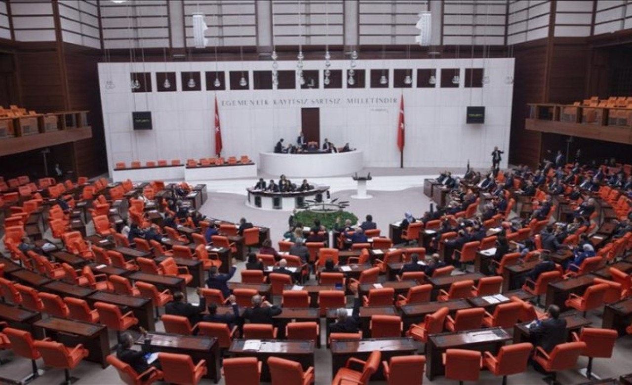 AK Parti'den torba teklif hazırlığı