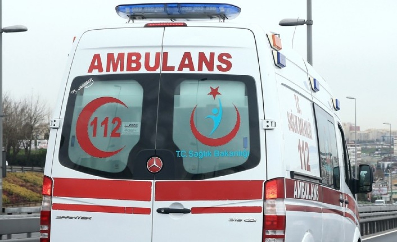 Ambulans,  polisin dur ihtarına uymadı: Gerçek çok başka çıktı