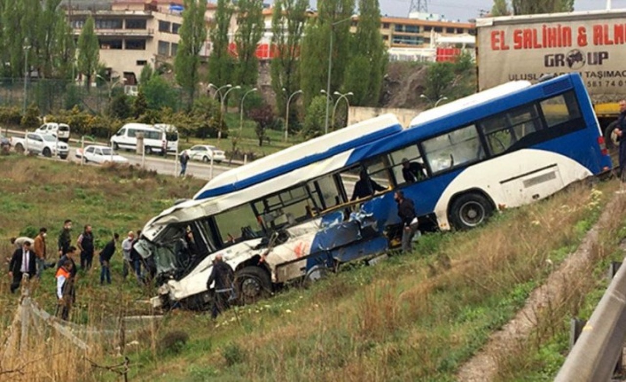 Ankara'da TIR ile EGO otobüsü çarpıştı
