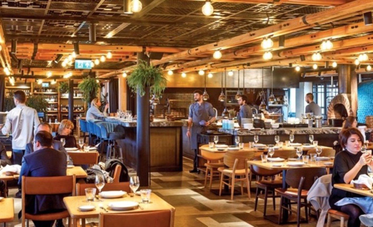 AVM'lerden sonra sıra otel ve restoranlarda: Şartları sağlayanlar o tarihte açabilecek!