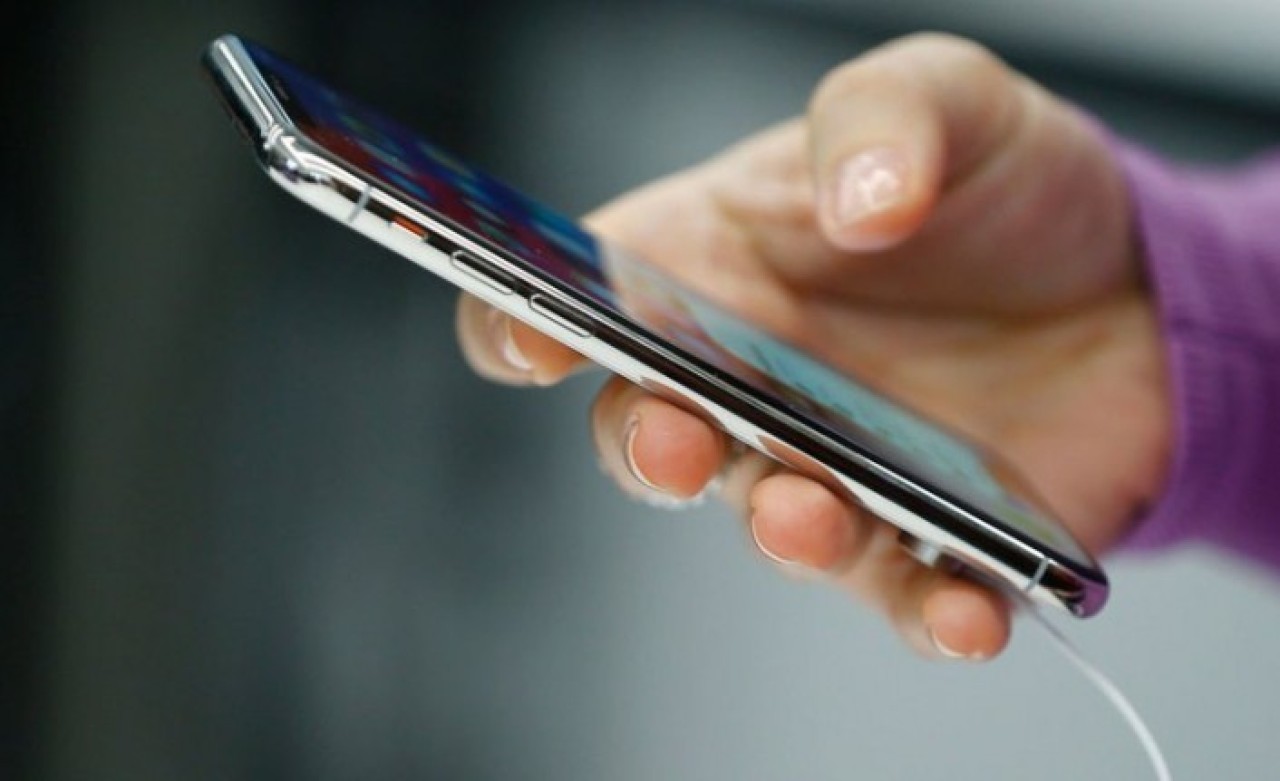 Bakanlık duyurdu: Cep telefonu ithalatına gözetim