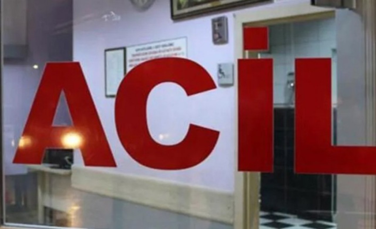 Cinsel organını kesti,  pişman olunca 112'yi aradı