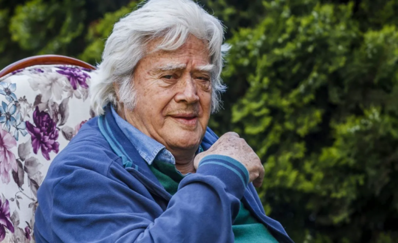 Cüneyt Arkın,  hakkında çıkan paylaşımlara isyan etti!