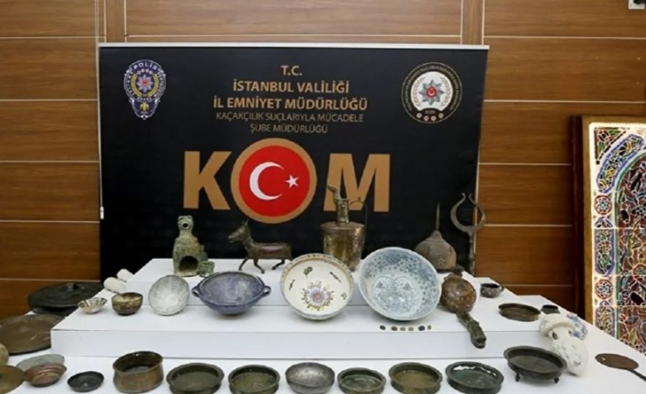 Dünya bile değişti kaçakçılık baki kaldı: İstanbul'da 78 parça tarihi eser ele geçirildi