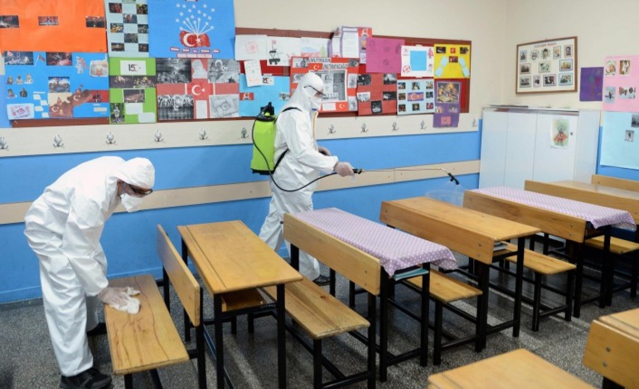 Flaş karar: Okullar kapandı,  Eylül'de açılacak