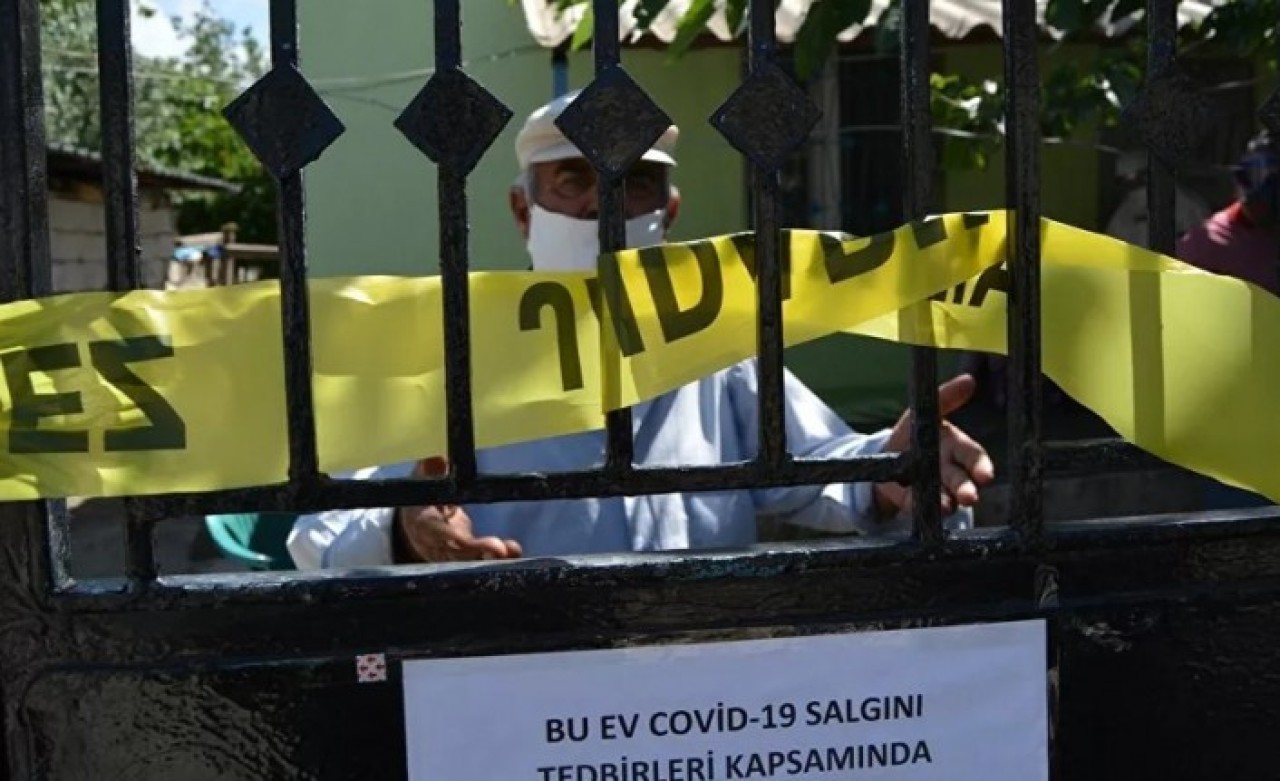 Gaziantep'te mahalleye 'Geçmiş olsun' karantinası