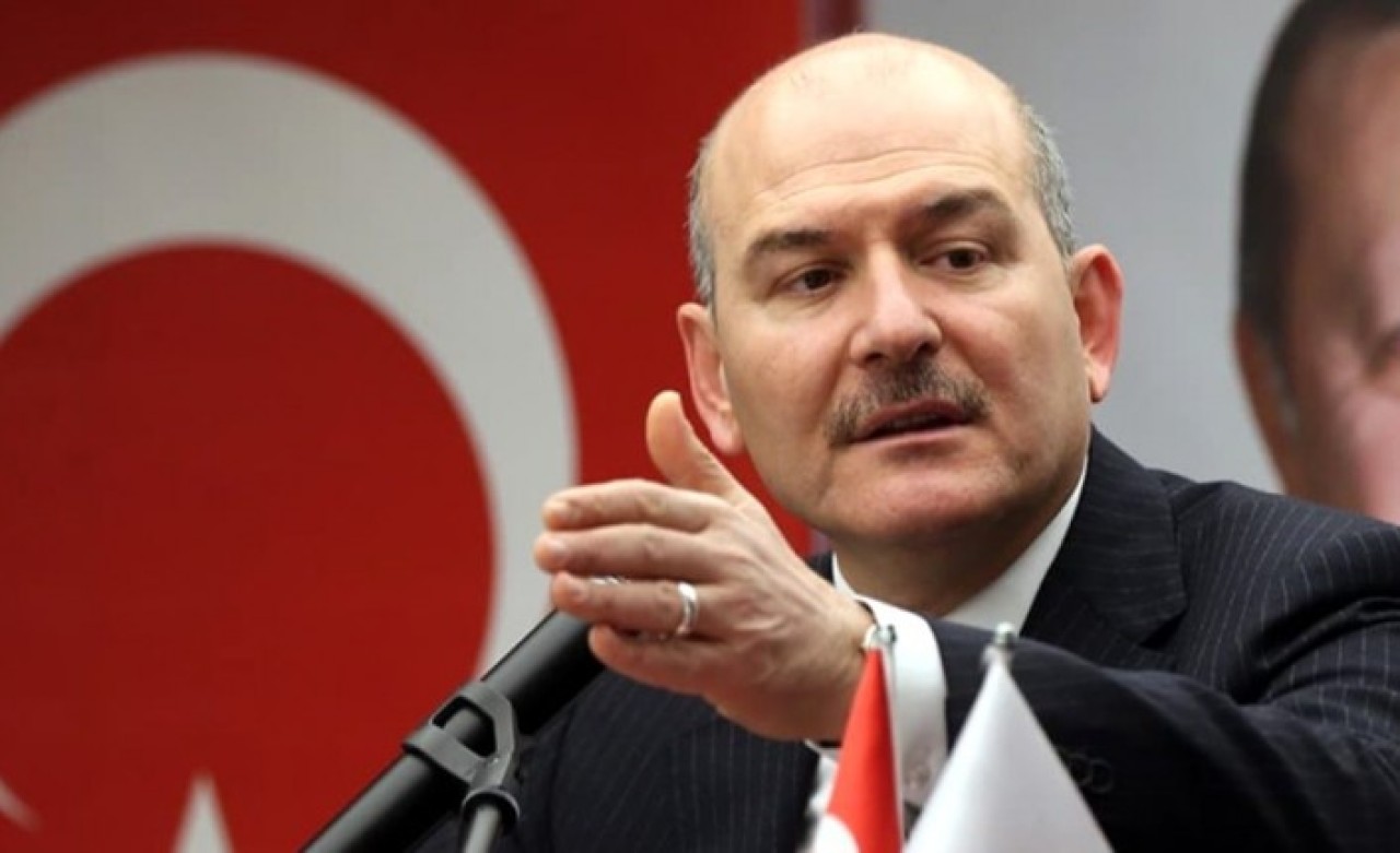 İçişleri Bakanı Soylu: Göstersinler ellerini öpeceğim!