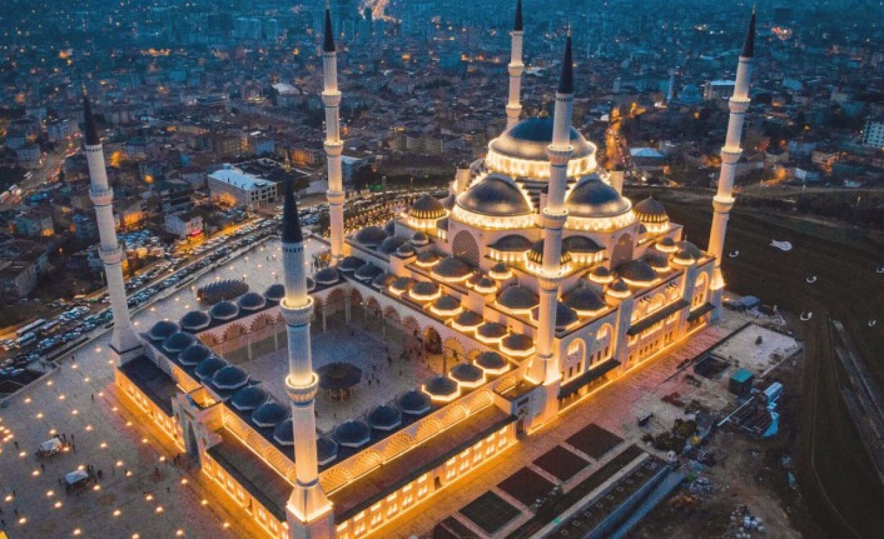 İçişleri Bakanlığı'ndan cami genelgesi: Bez maske zorunlu
