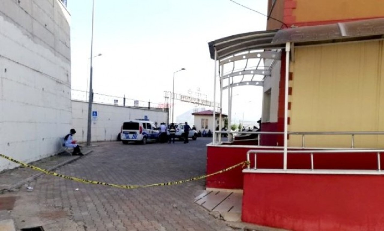 İki aile arasında silahlar çekildi: Adem Tekin öldü,  Recep Kaya ağır yaralı