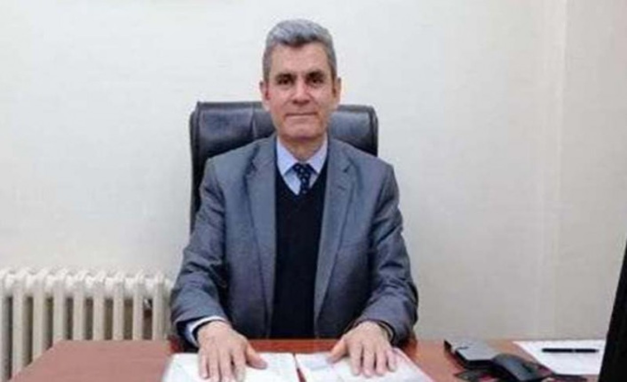 Maaşı düşürülen başkan yardımcısı belediyesini mahkemeye verdi