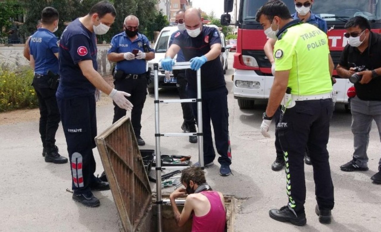 Pes artık: Kanalizasyonda yakalandı,  söyledikleri şoke etti!