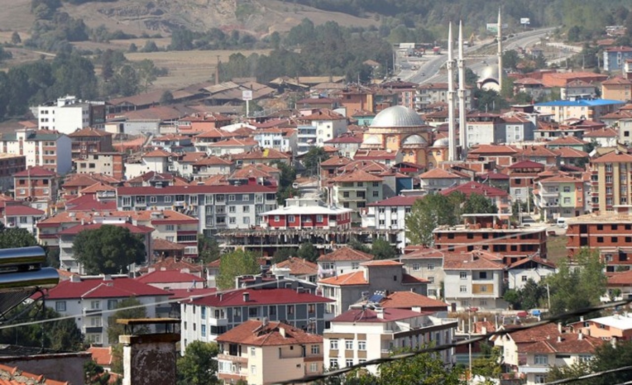 Samsun'da ezan iftardan bir saat önce okundu,  şehir karıştı!
