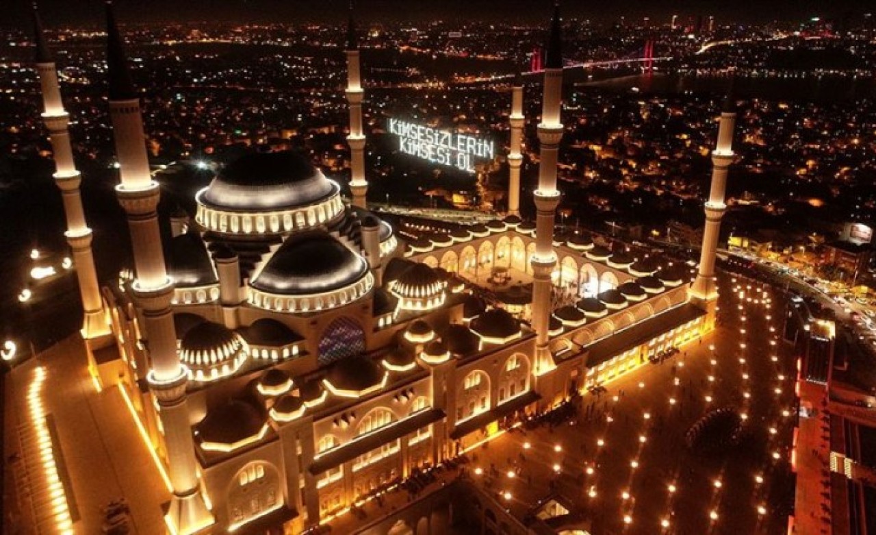 Sema kapılarının açıldığı Kadir Gecesi bugün idrak edilecek