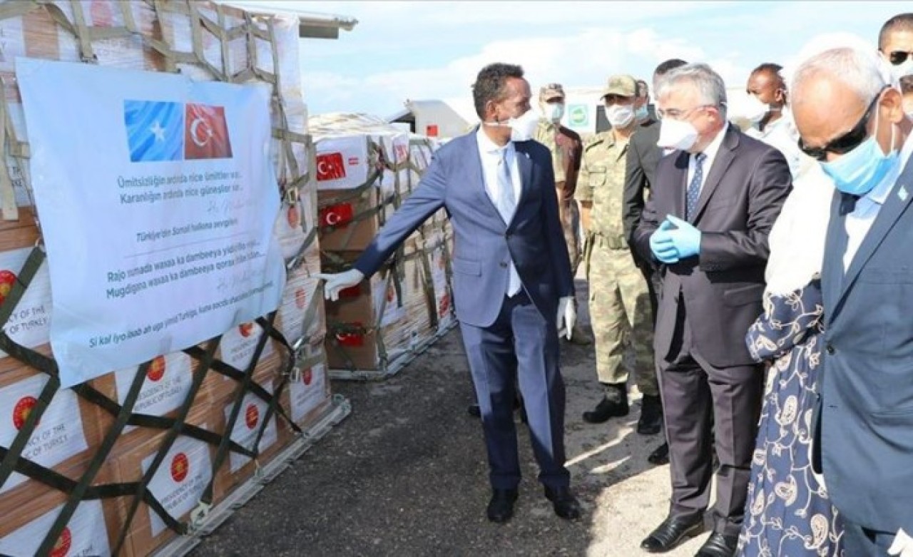 Somali'ye de tıbbi malzeme gönderdik