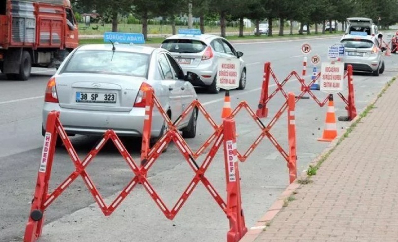 Sürücü kursları ne zaman açılacak? MEB'den ehliyet kursu açılış tarihi açıklaması