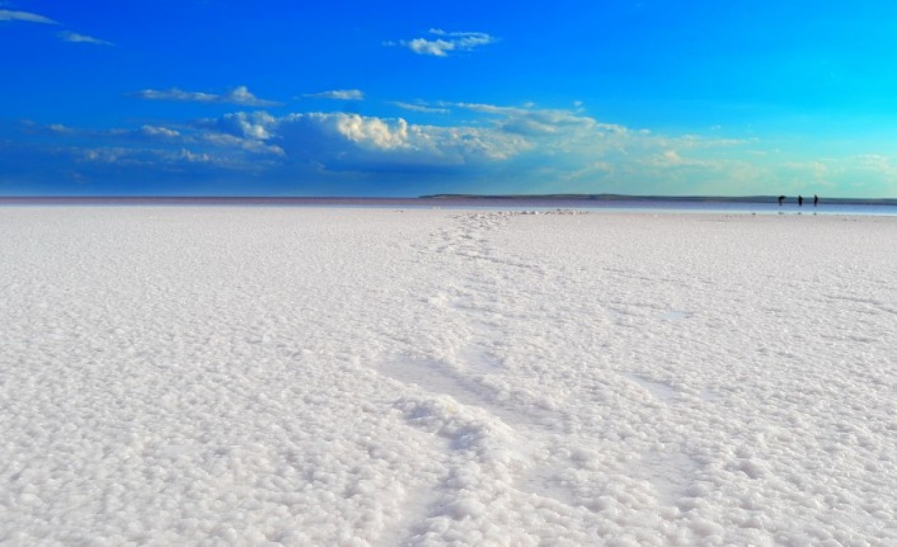 Tuz Gölü'nde yaşanan doğa olayı görenlerin ağzını açık bıraktı!