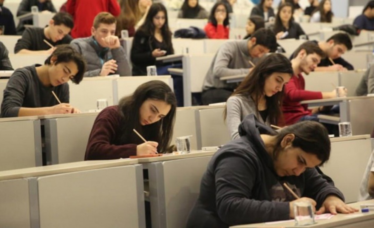 Üniversitede bu bölümleri seçen öğrencilere 2104 TL burs verilecek!