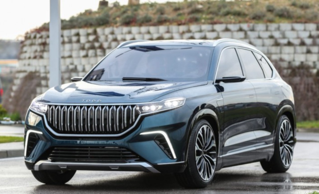 Yerli otomobilin fabrikasında ilk kazma vuruldu!