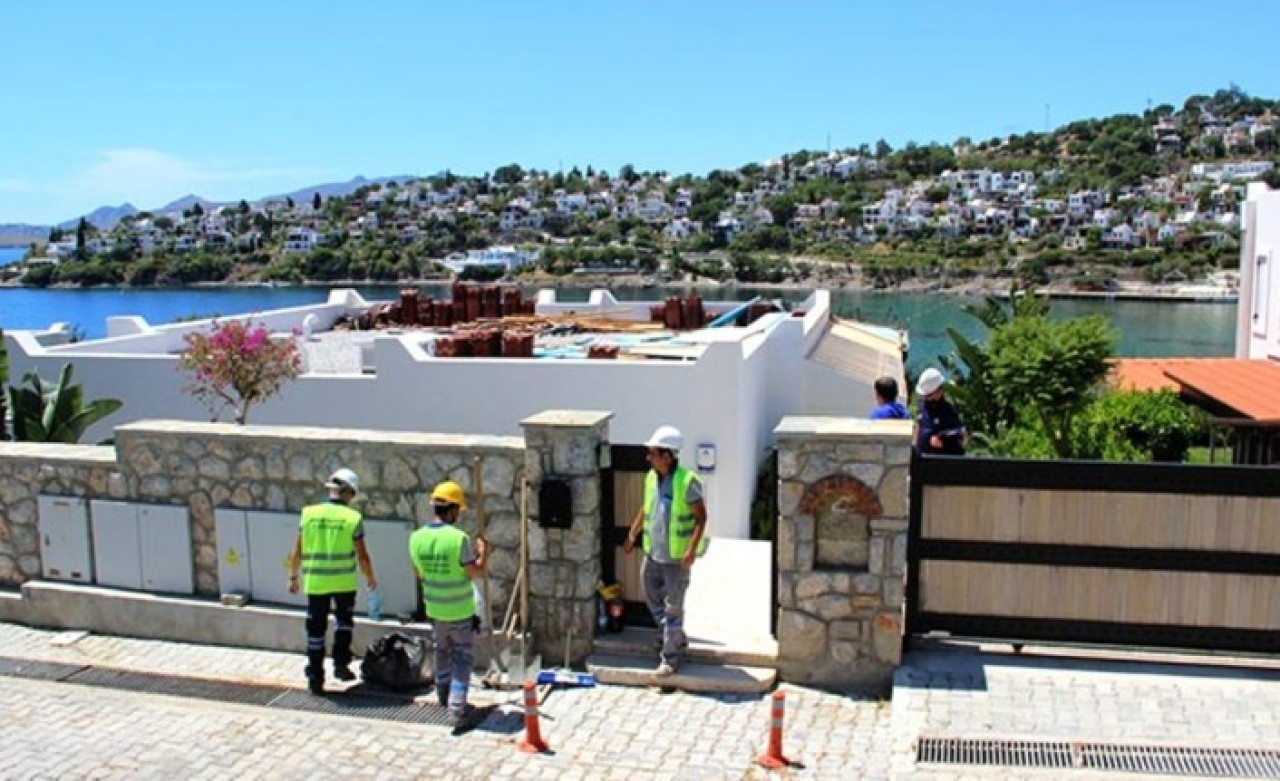 Yılmaz Özdil'in Bodrum'daki evinde yıkım durduruldu