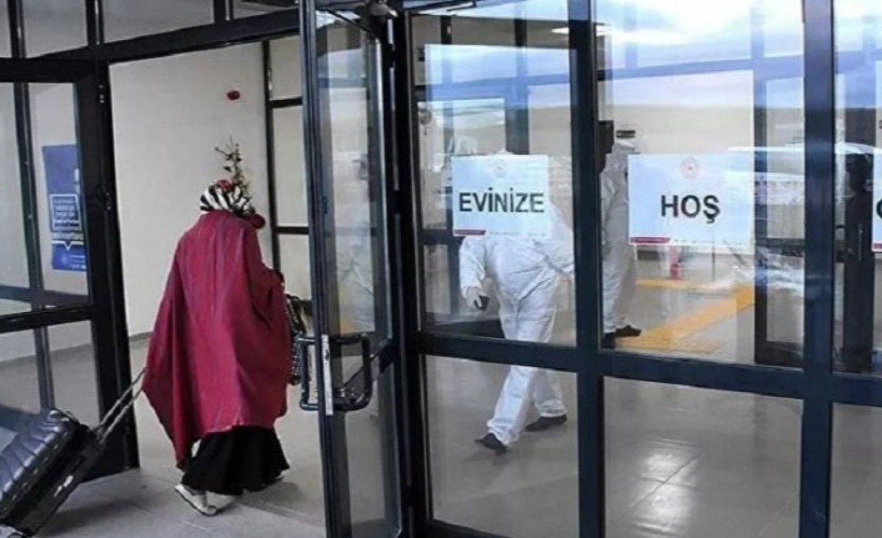 Yurtlarda karantinada olan toplam kişi sayısı belli oldu