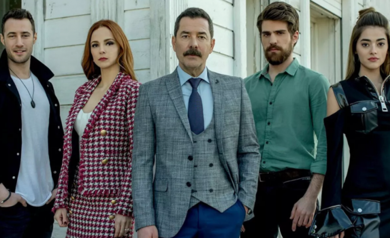 Zalim İstanbul'da şoke eden ayrılık: Başrol oyuncusu diziye veda etti