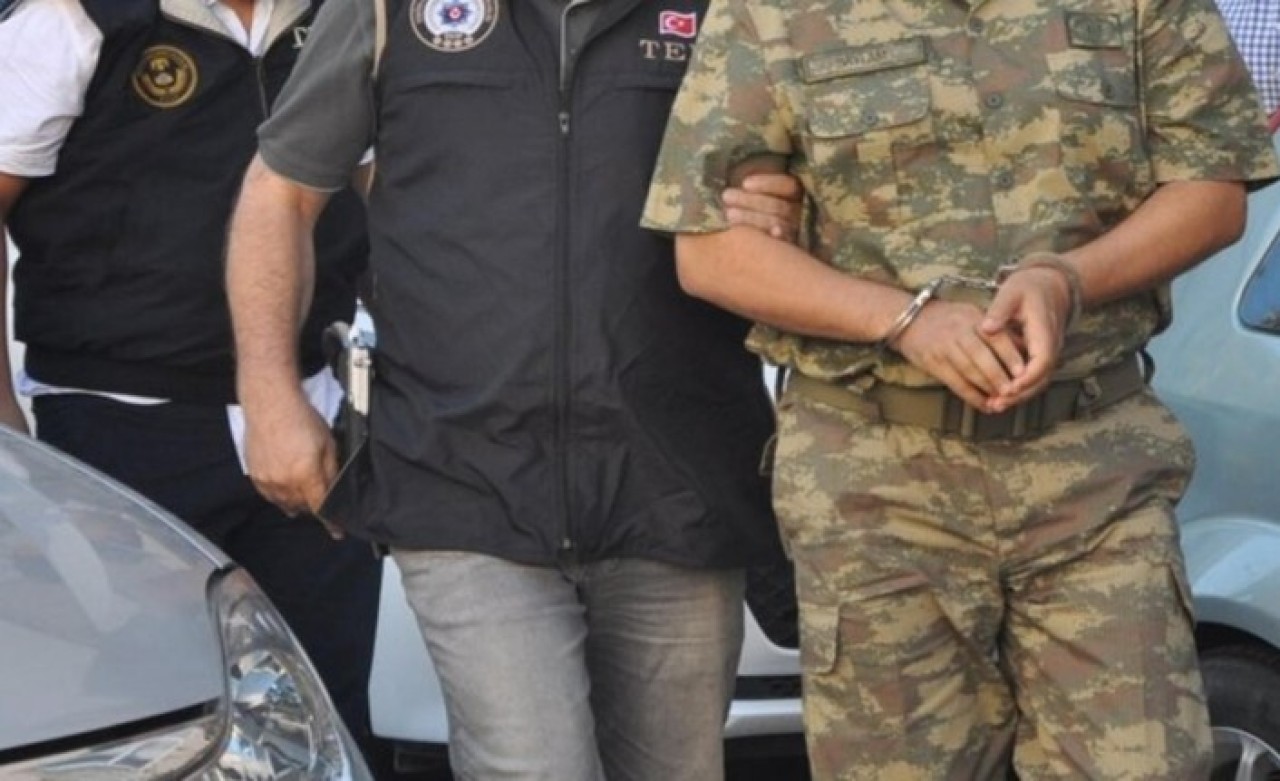 Askeri öğrenciler FETÖ işkencelerini anlattı: 'Tuvalet suyu içirip,  bizi çöpe attılar'