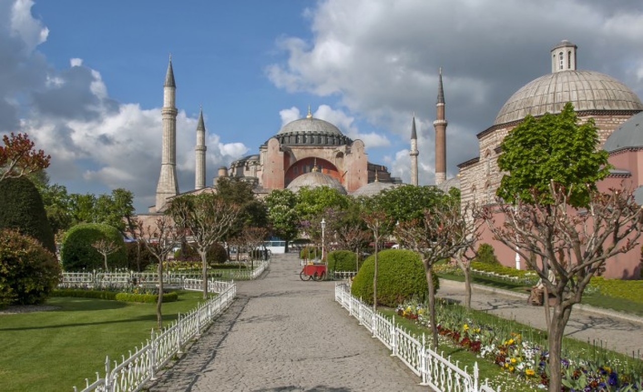 'Ayasofya ibadete açılsın mı?' anketi yapıldı: 'Evet' ile 'Hayır' arasında uçurum var!