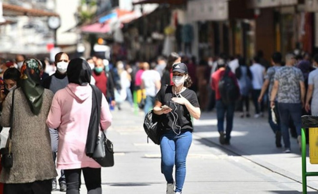 Bir ilde daha maskesiz sokağa çıkmak yasaklandı!