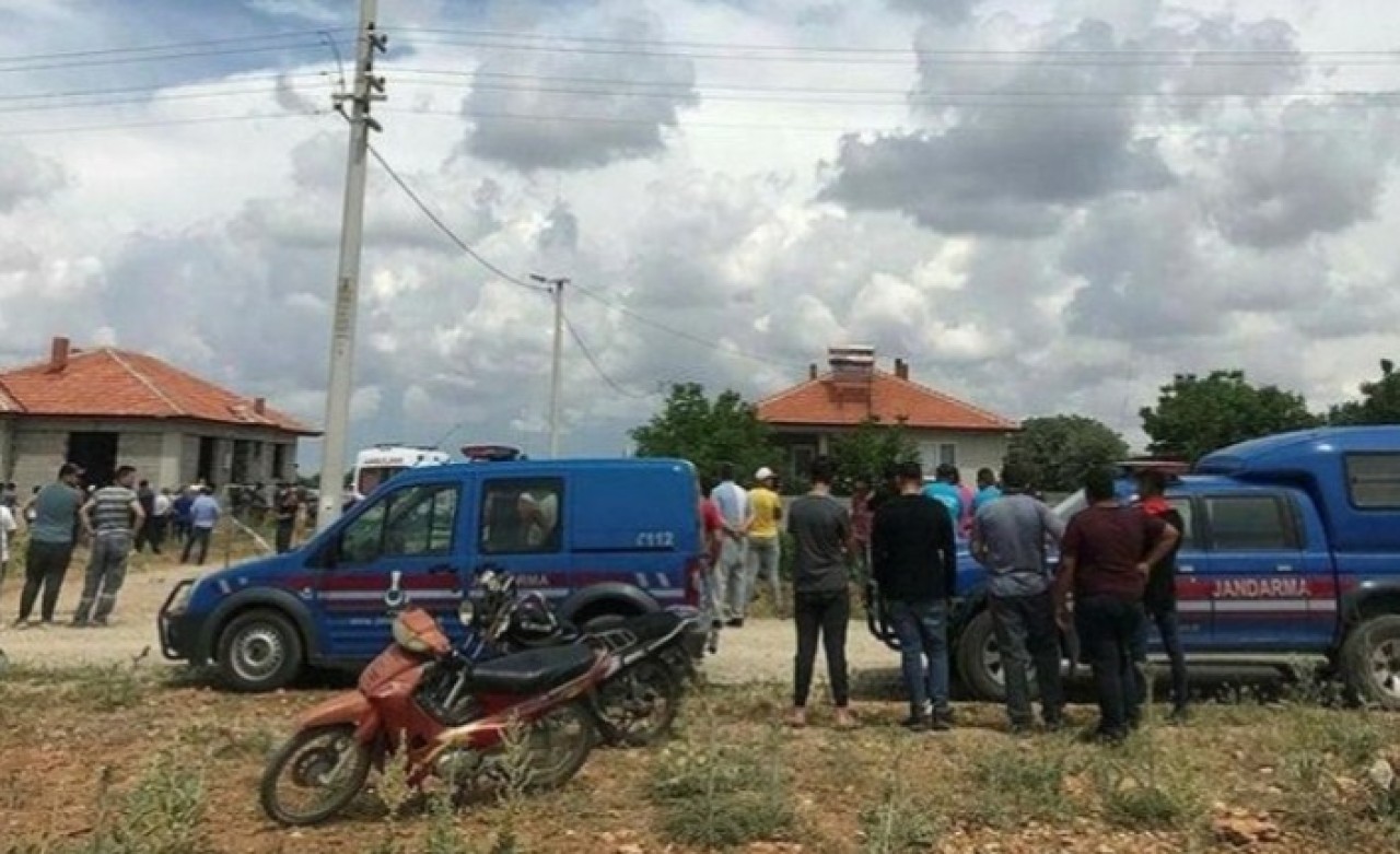 Denizli'de Ahmet Çakar eşi ve 2 çocuğunu öldürüp intihar etti