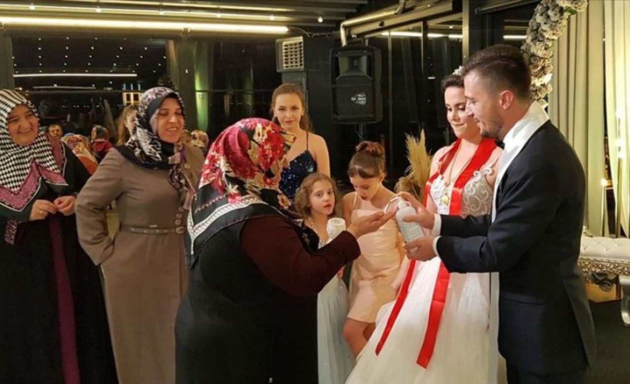 Düğün törenlerinde uygulanacak koronavirüs tedbirleri belli oldu