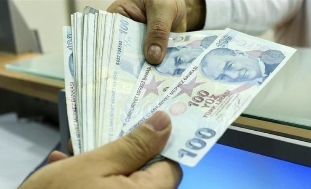 Emekliye,  çalışana,  orta gelirliye: Yeni paket bugün açıklanıyor