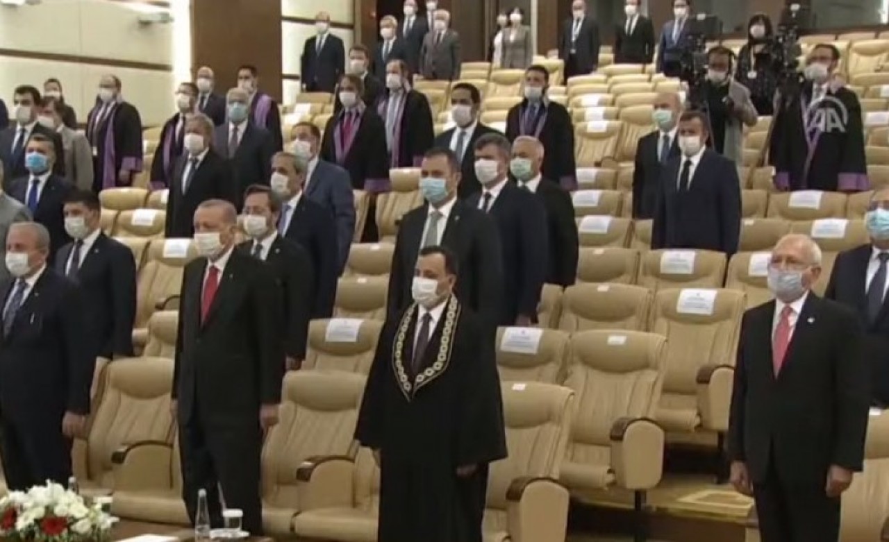 Erdoğan'ın da katıldığı toplantıda Anayasa Mahkemesi Başkanı Zühtü Arslan'dan kritik açıklamalar