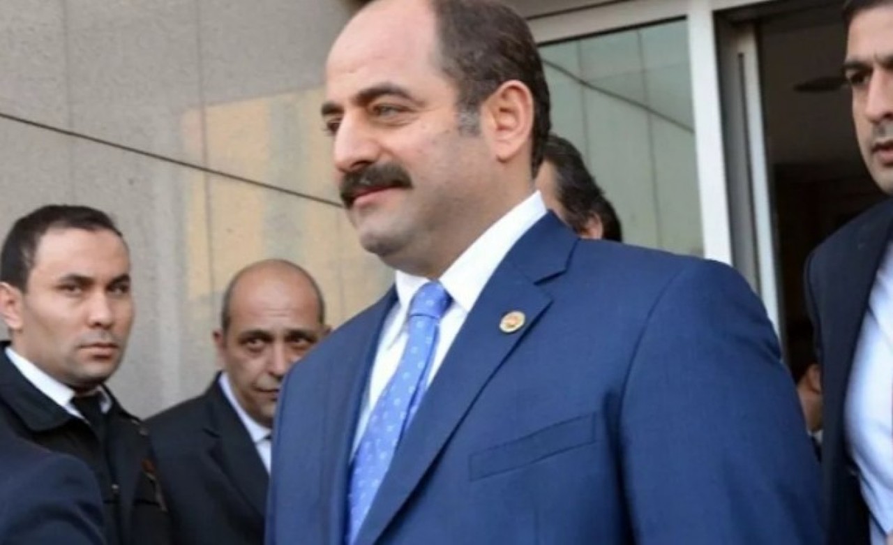 FETÖ firarisi Zekeriya Öz'ü Almanya'da yumrukladılar: Utanmadan buralarda geziyorsun