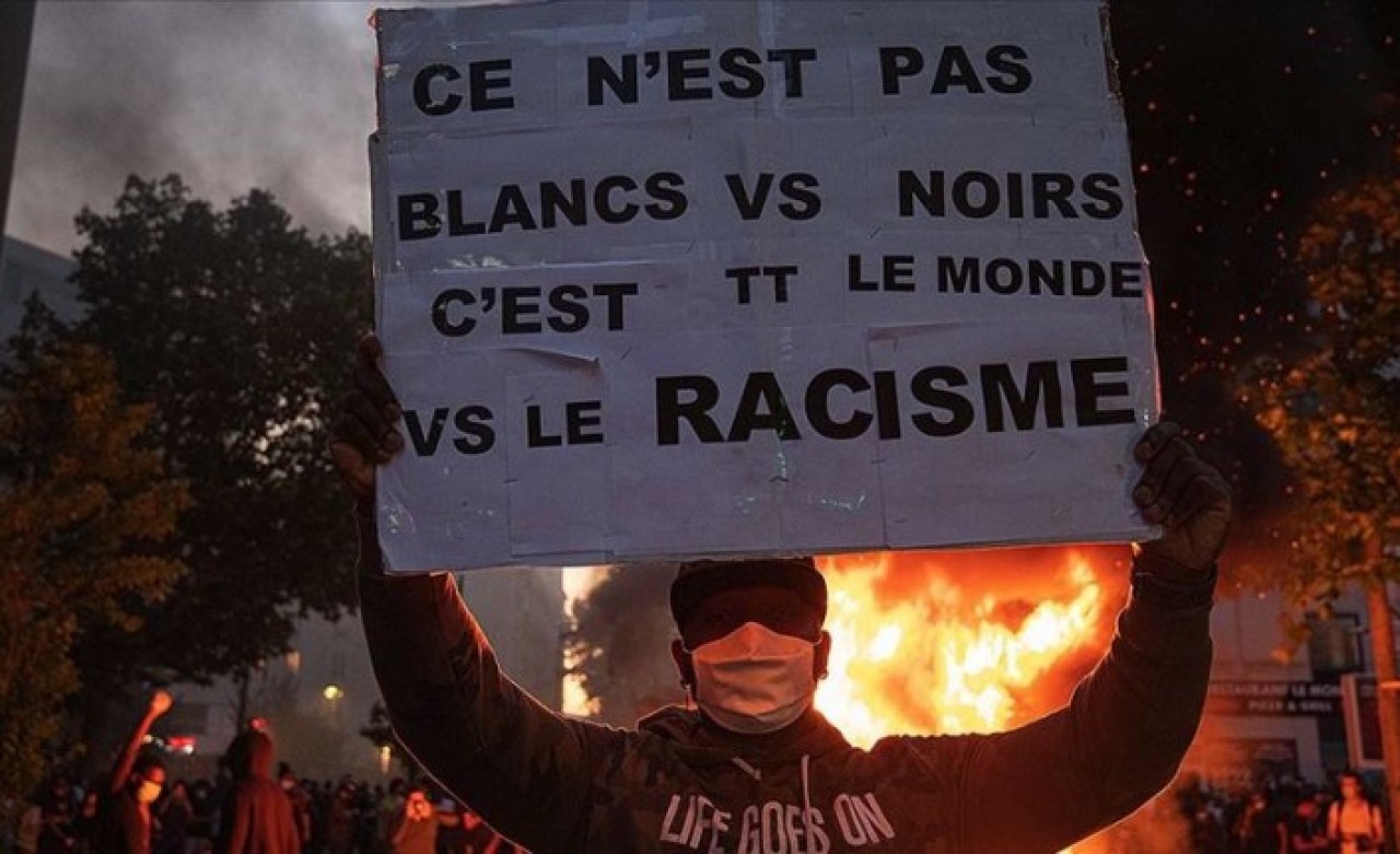 Fransa da sokağa çıktı: Paris yandı!