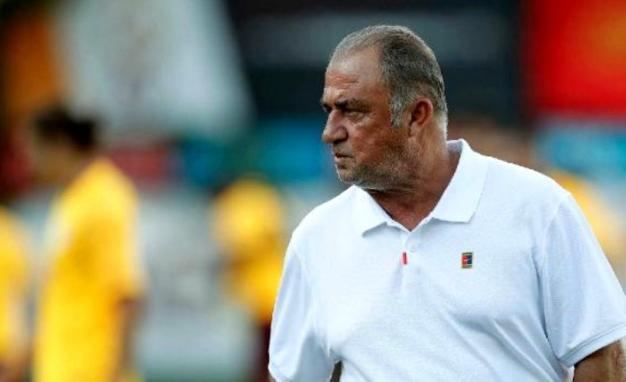 Galatasaray'a çifte şok!