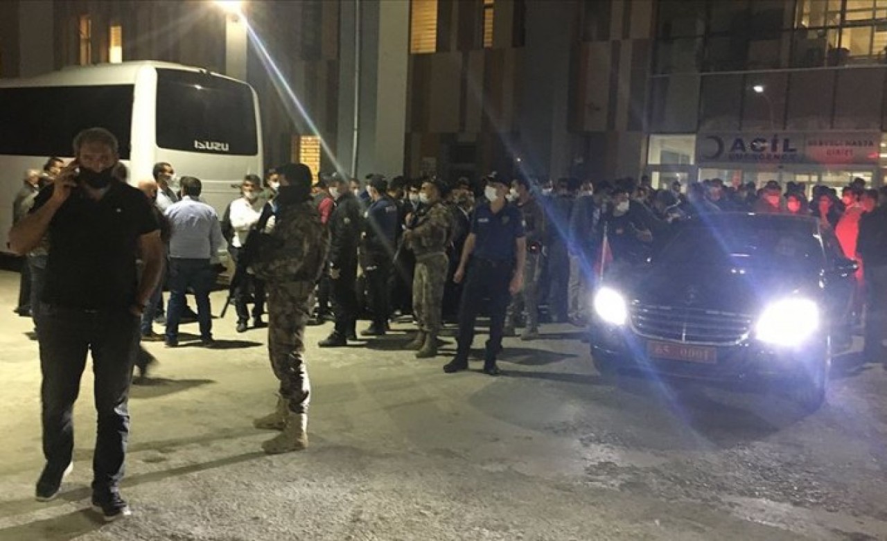 Hainlerden kalleş saldırı: 2 şehit,  8 yaralı