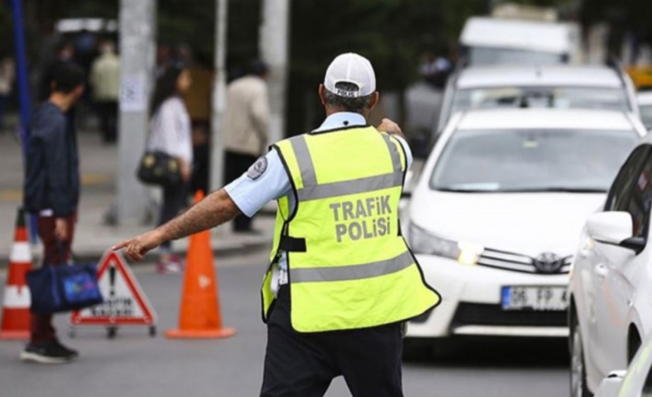 HDP'nin yürüyüş çağrısı sonrası 8 ilde girişlere kısıtlama getirildi!