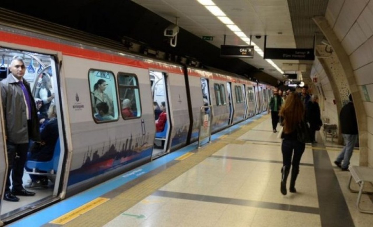 İki metro hattı 16.00’dan sonra kapatılıyor!