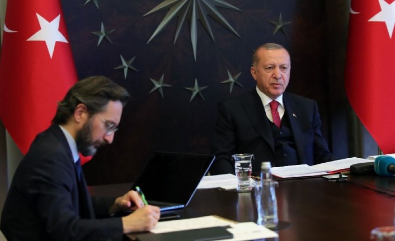 İlk kez yüz yüze toplanan Kabine toplantısı başladı: Gündemde yasakların kaldırılması var!