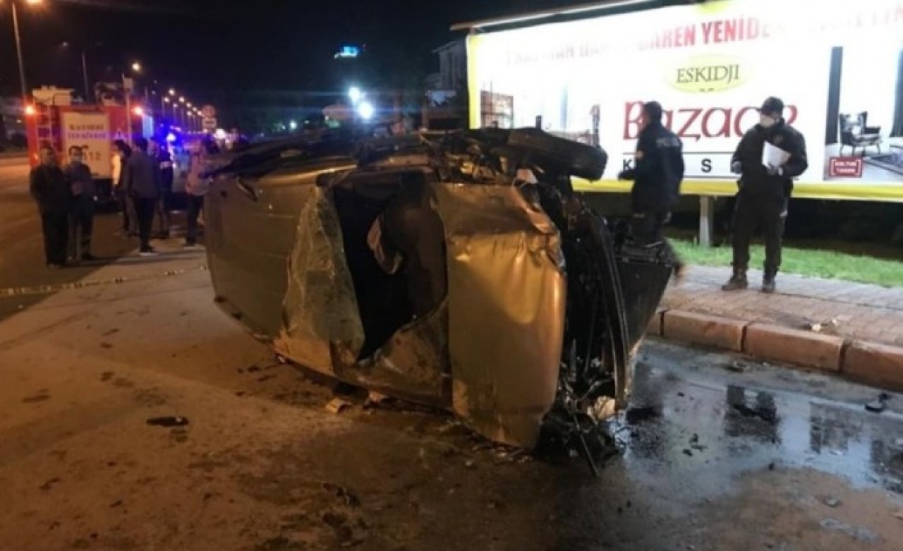 Kayseri'de feci kaza: Ceren Su Eren ve Muradiye Bulut hayatını kaybetti