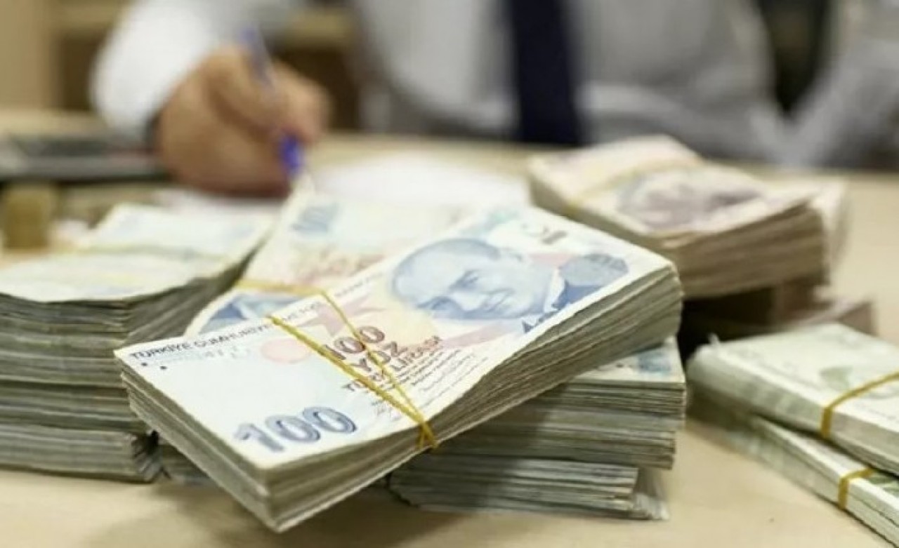 Lüks aracı,  villası olanlar da 1000 liralık yardıma başvurmuş