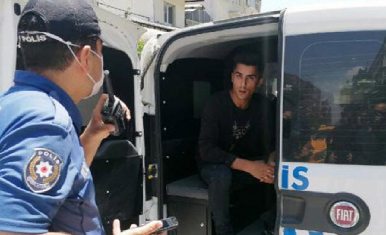 Maskesiz yakalanan gençten ilginç cevap: 'Soyadımı bilmiyorum'